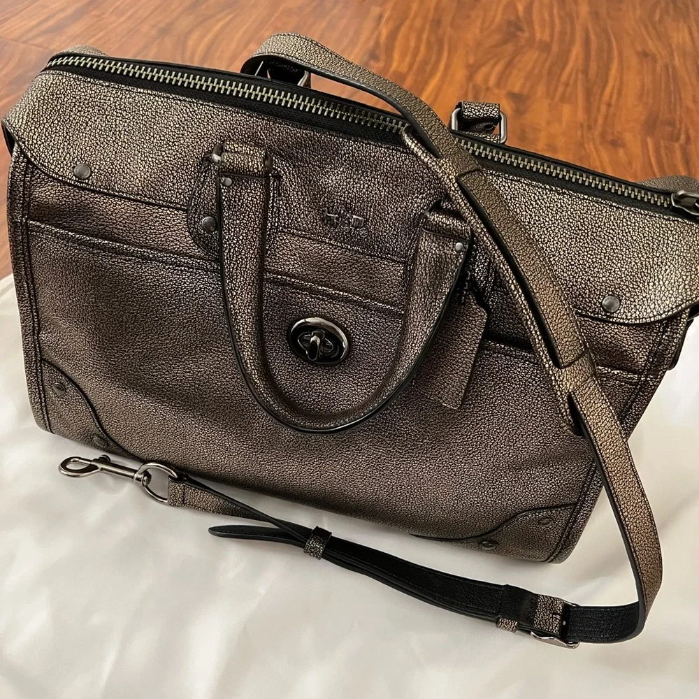 Authentic Coach Handbag - Picture 2 of 7